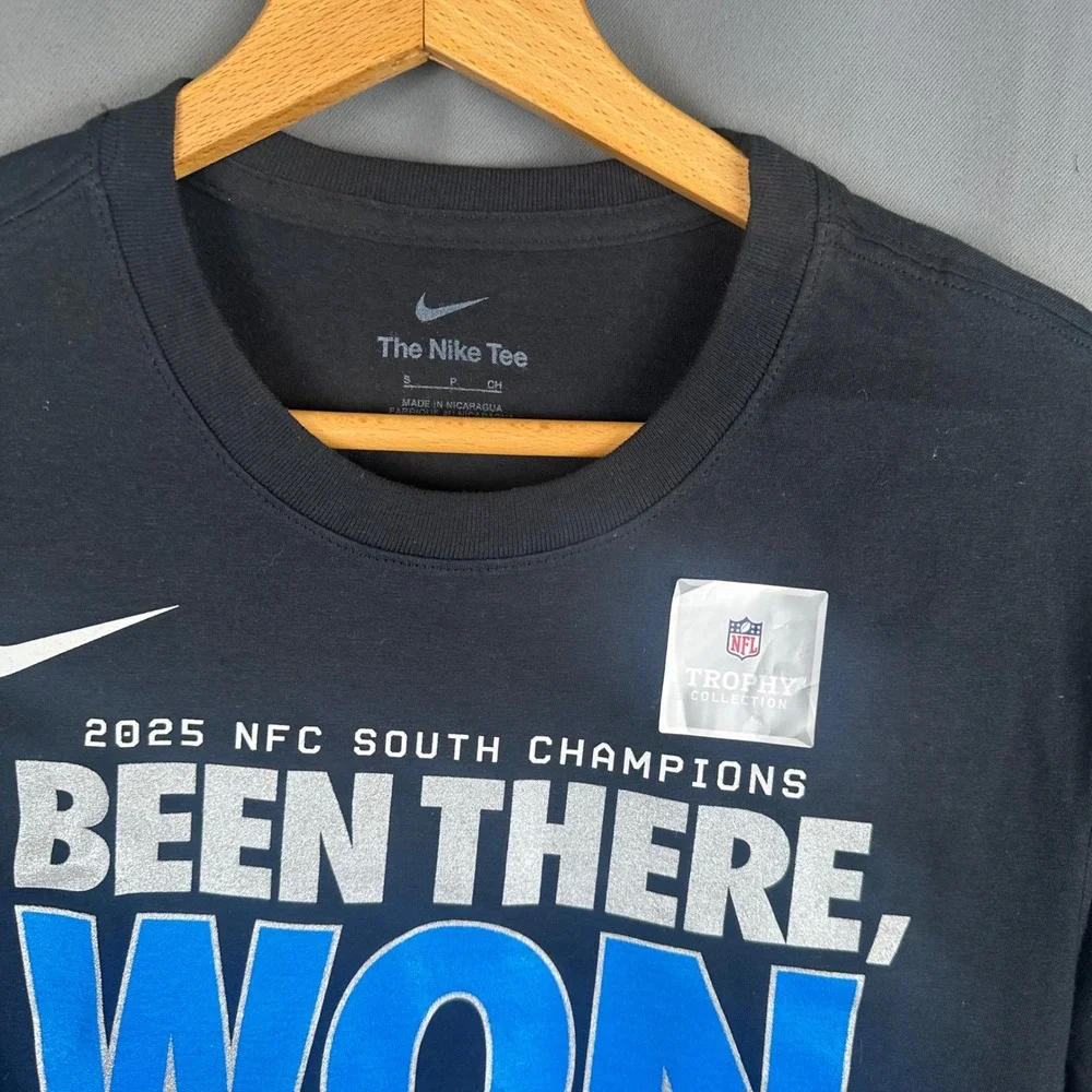 Nike Carolina Panthers 2025 NFC South Champions Shirt Mens Small Black NFL Tee
